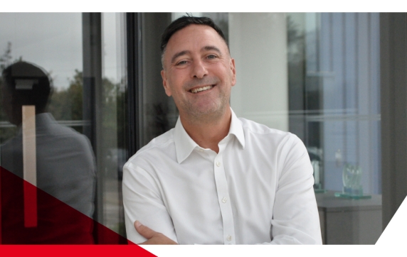 Paul Greenaway Back on the Team at AluK