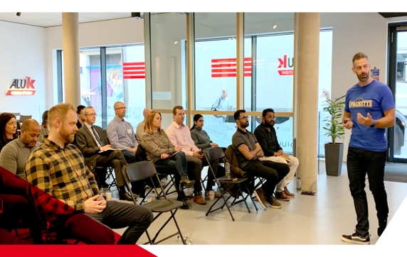 Added Value Insight on Social Media